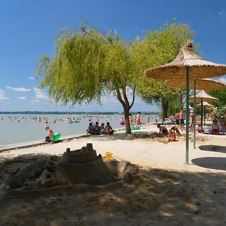 فيلة Affordable Luxury With Pool Sauna Playground And Wifi Zalakoveskut