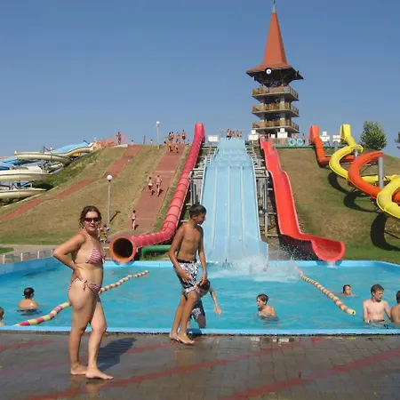 Villa Affordable Luxury With Pool Sauna Playground And Wifi